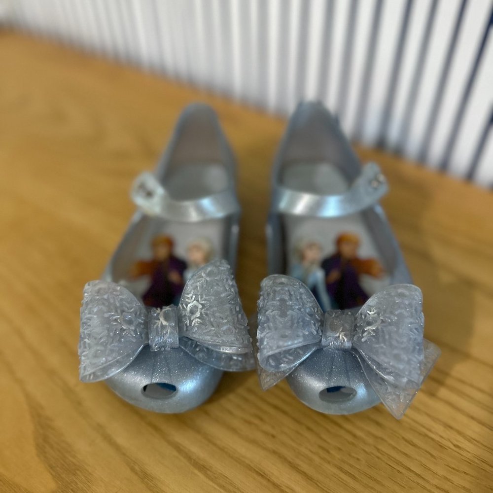 Mini Melissa Frozen Ultra 25 Pearl Blue Glitter Bow Mary Jane Shoe - Size 10